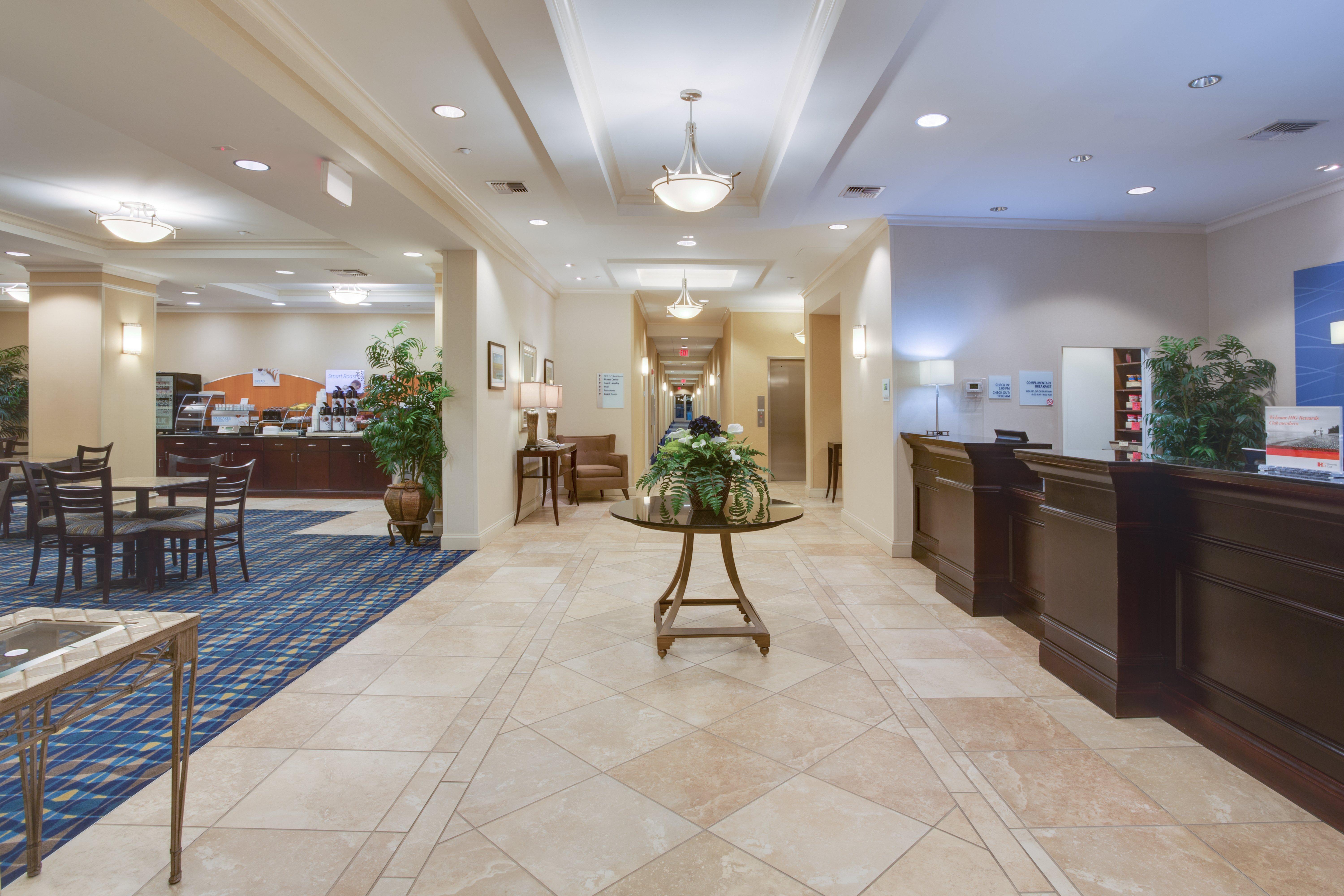 Holiday Inn Express Hotel & Suites Fort Pierce West By Ihg Extérieur photo